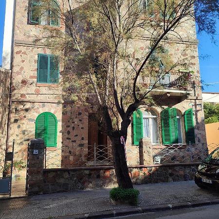 Villa Catalana Al Centro Di Alghero Bagian luar foto