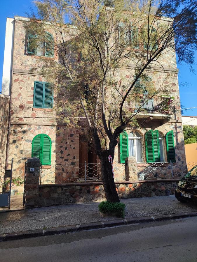 Villa Catalana Al Centro Di Alghero Bagian luar foto